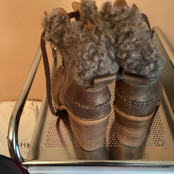 Ugg Jaxon lace boots - Picture 5 of 10